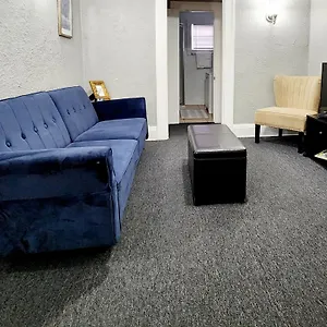 Apartment Two Bedroom In Beautiful Downtown